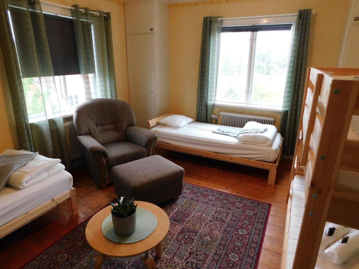 Solgarden Vandrarhem Hostal B&B Blackstad Extérieur photo
